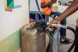 NNPC sacks petrol attendant for attempting to cheat customer; manager suspended