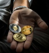Digital Wallets, Fast Transactions: What Online Businesses Can Learn from Crypto Payment Integration
